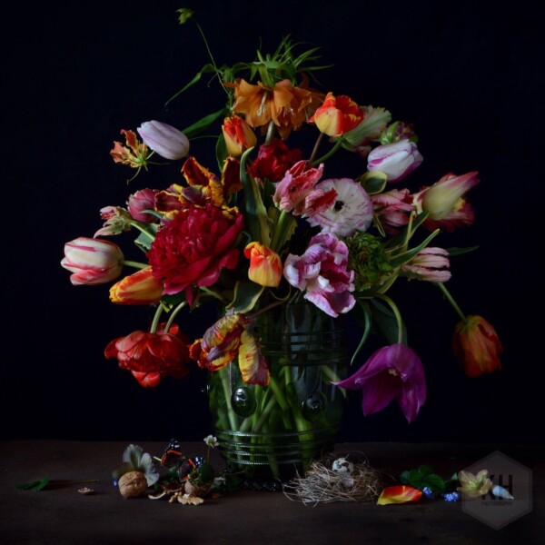 Kommer Hakkenbrak Stilleven met tulpen foto